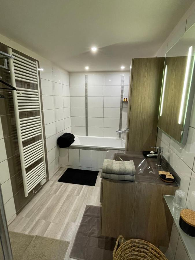 Love Suites & Spa "Le Loft" Avec Jacuzzi Privatif Médis Exterior foto