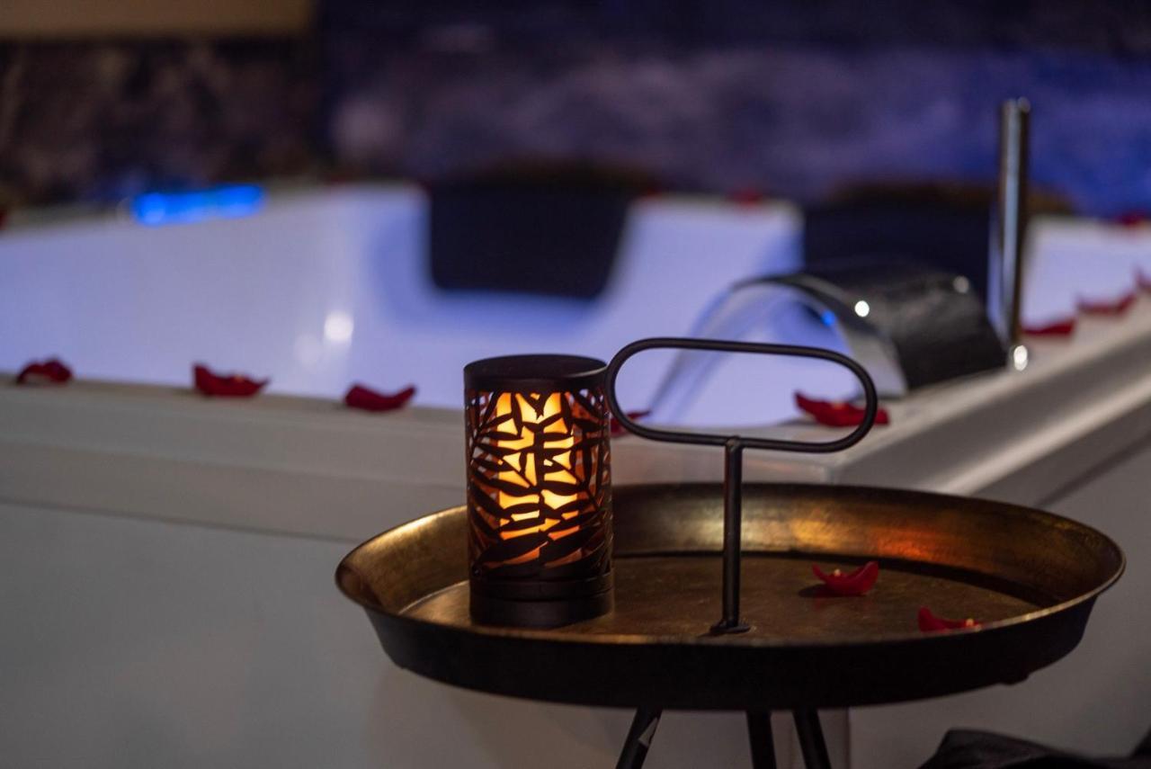 Love Suites & Spa "Le Loft" Avec Jacuzzi Privatif Médis Exterior foto